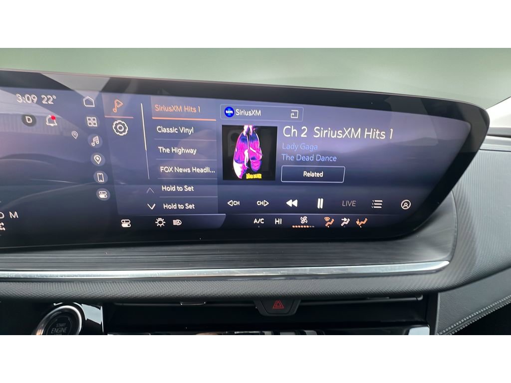 Certified 2025 Buick Envision Preferred image 18