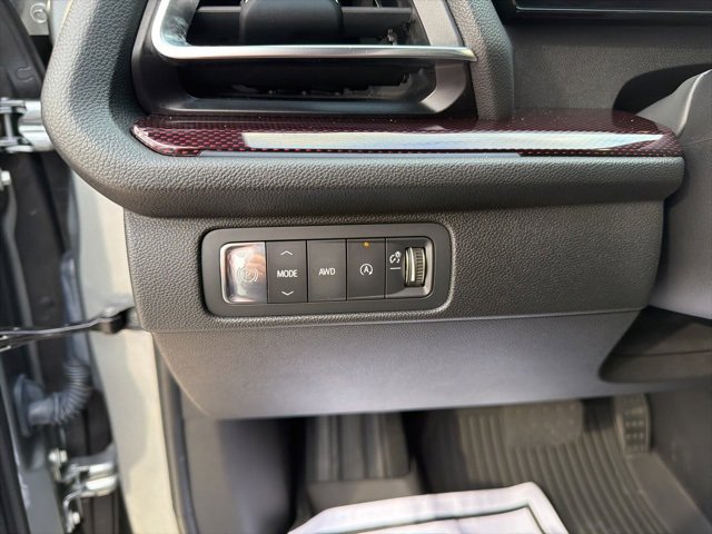 Used 2024 Chevrolet Traverse Z71 w/ Enhanced Driving Package image 13