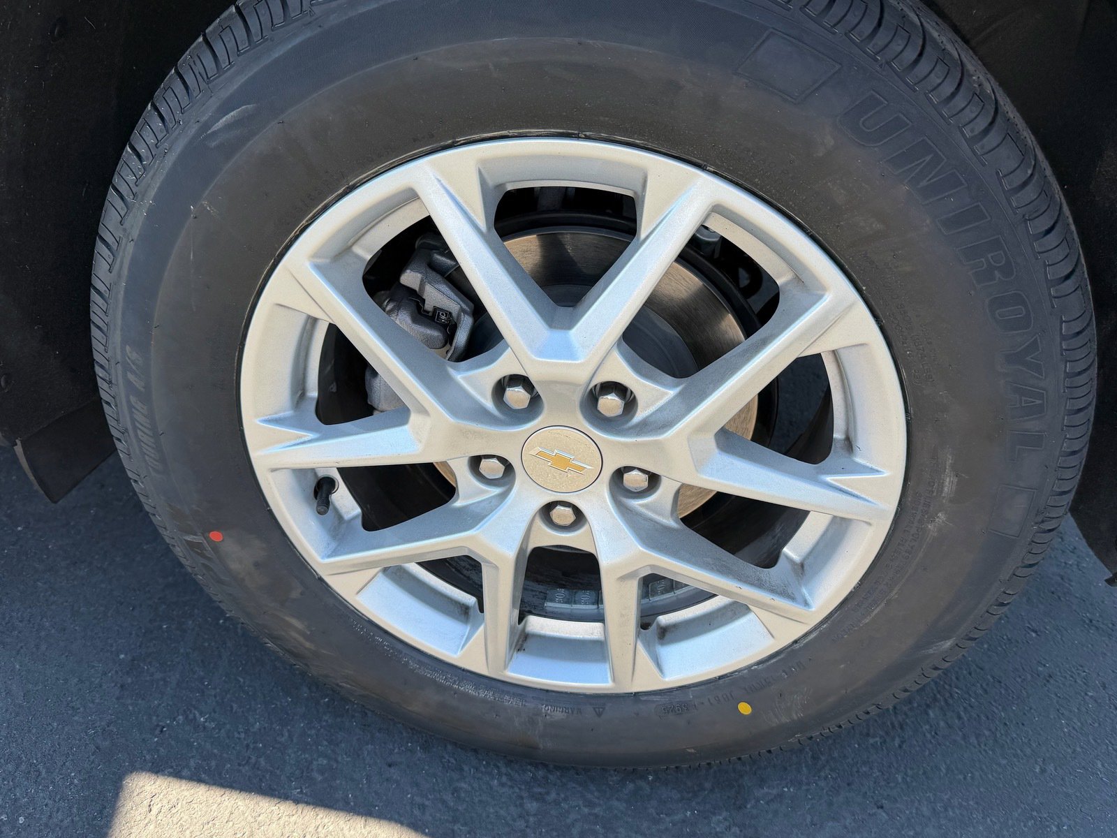 Used 2024 Chevrolet Equinox LT image 25