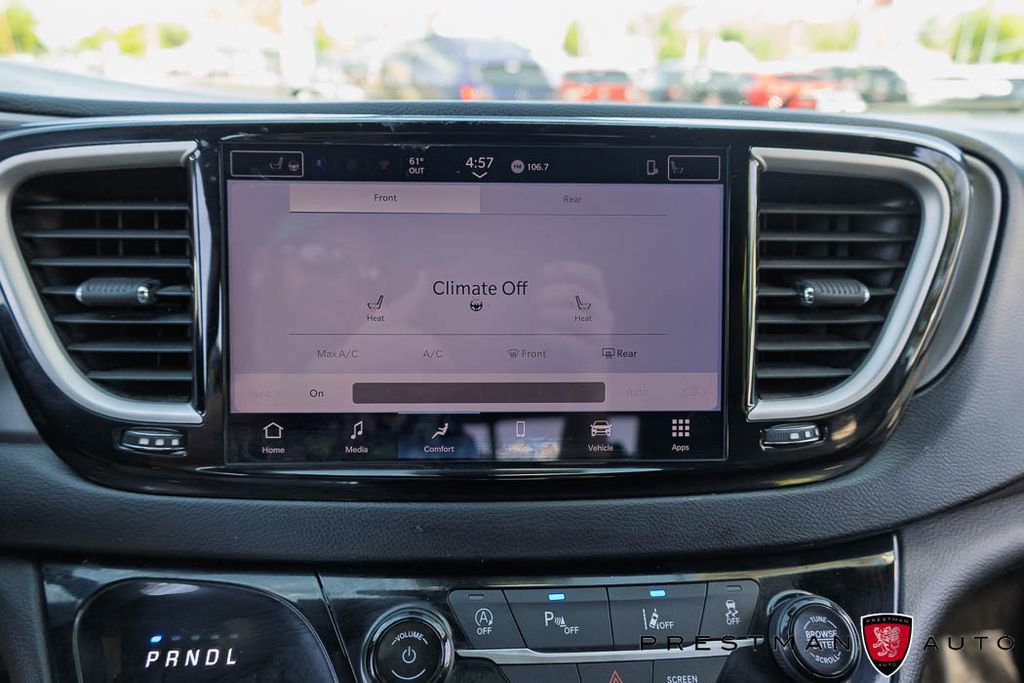 Used 2025 Chrysler Pacifica Select FWD image 27