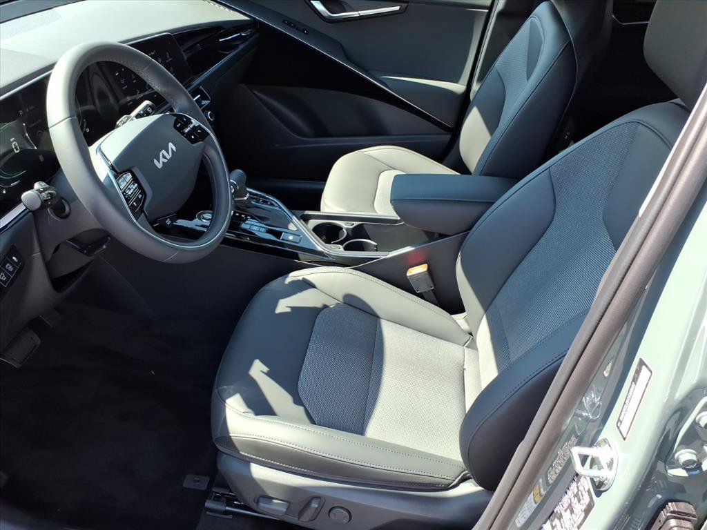 New 2026 Kia Niro EX w/ EX Premium Package FWD image 10