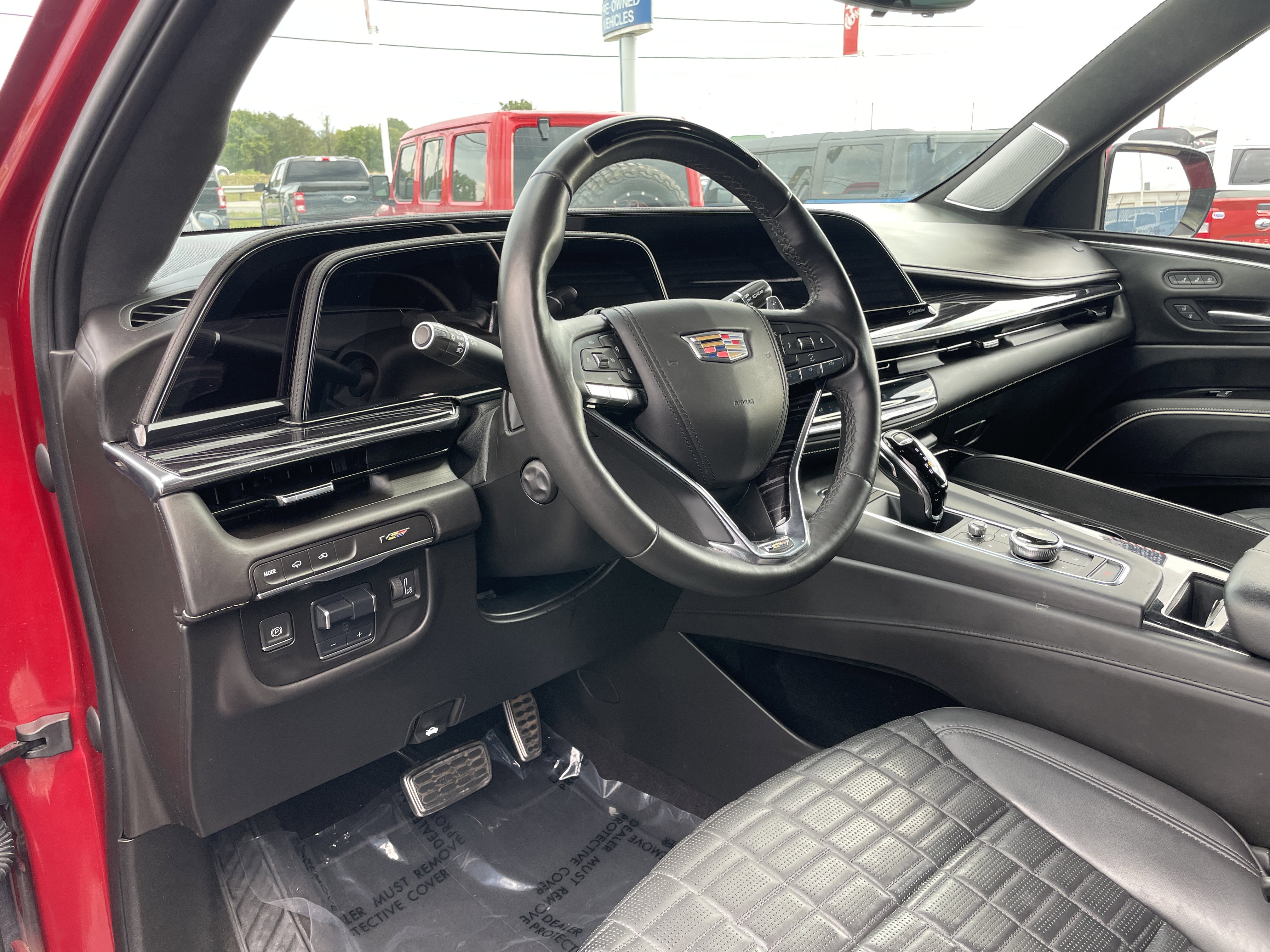 Used 2023 Cadillac Escalade V image 15