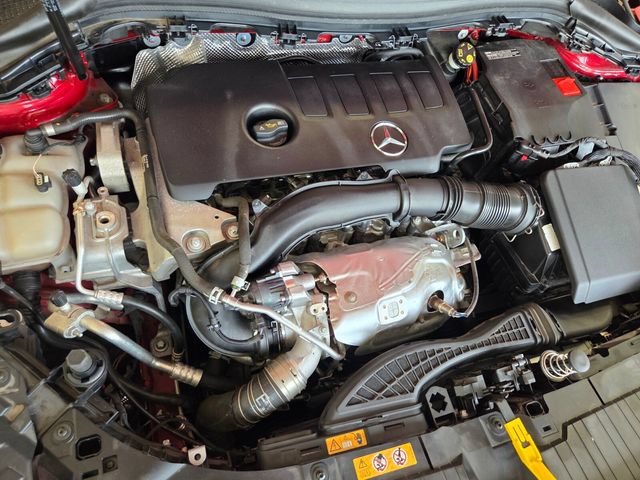 Used 2021 Mercedes-Benz GLA 250 4MATIC image 25