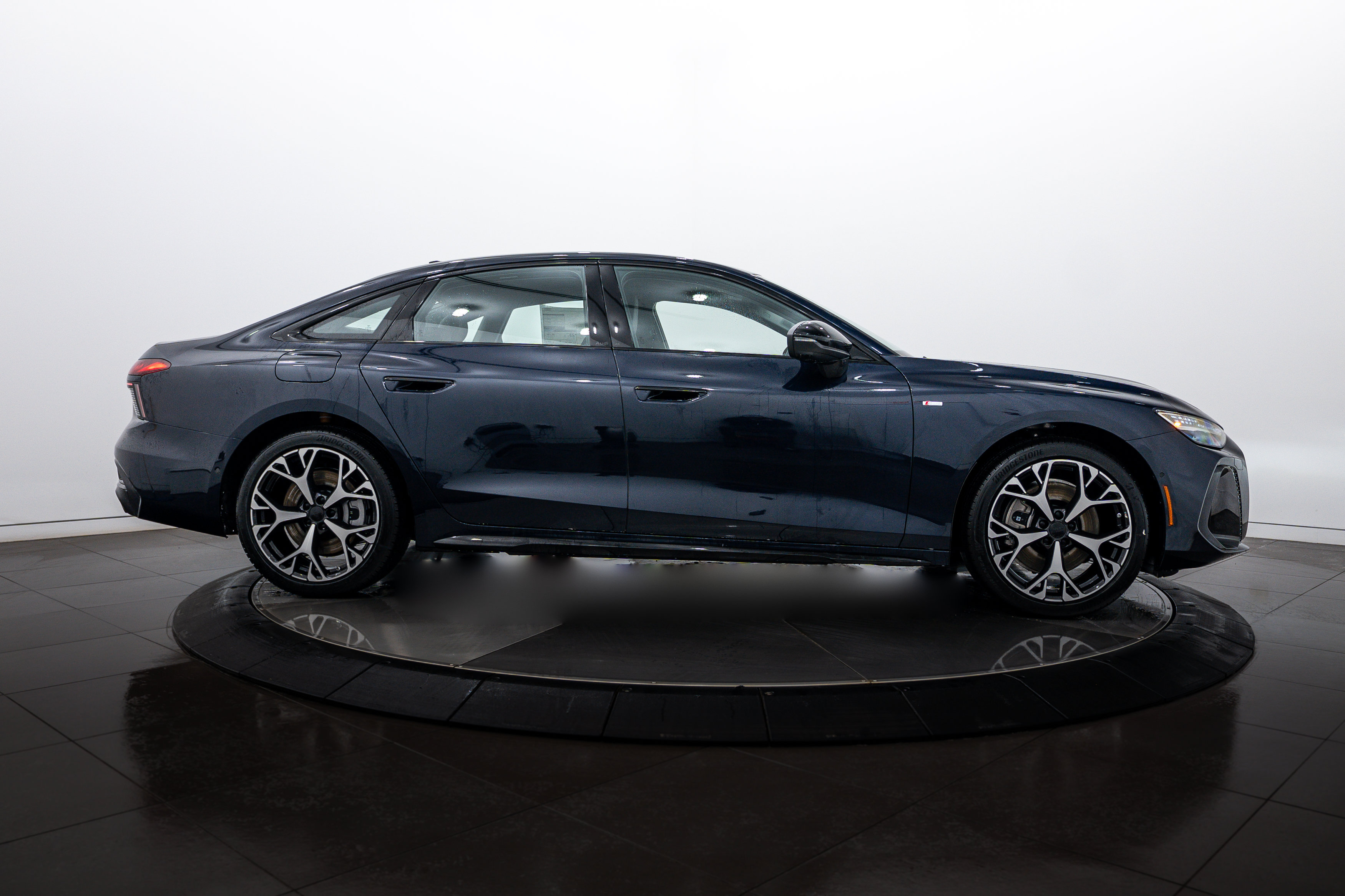 New 2026 Audi A6 Premium Plus AWD/4WD image 3