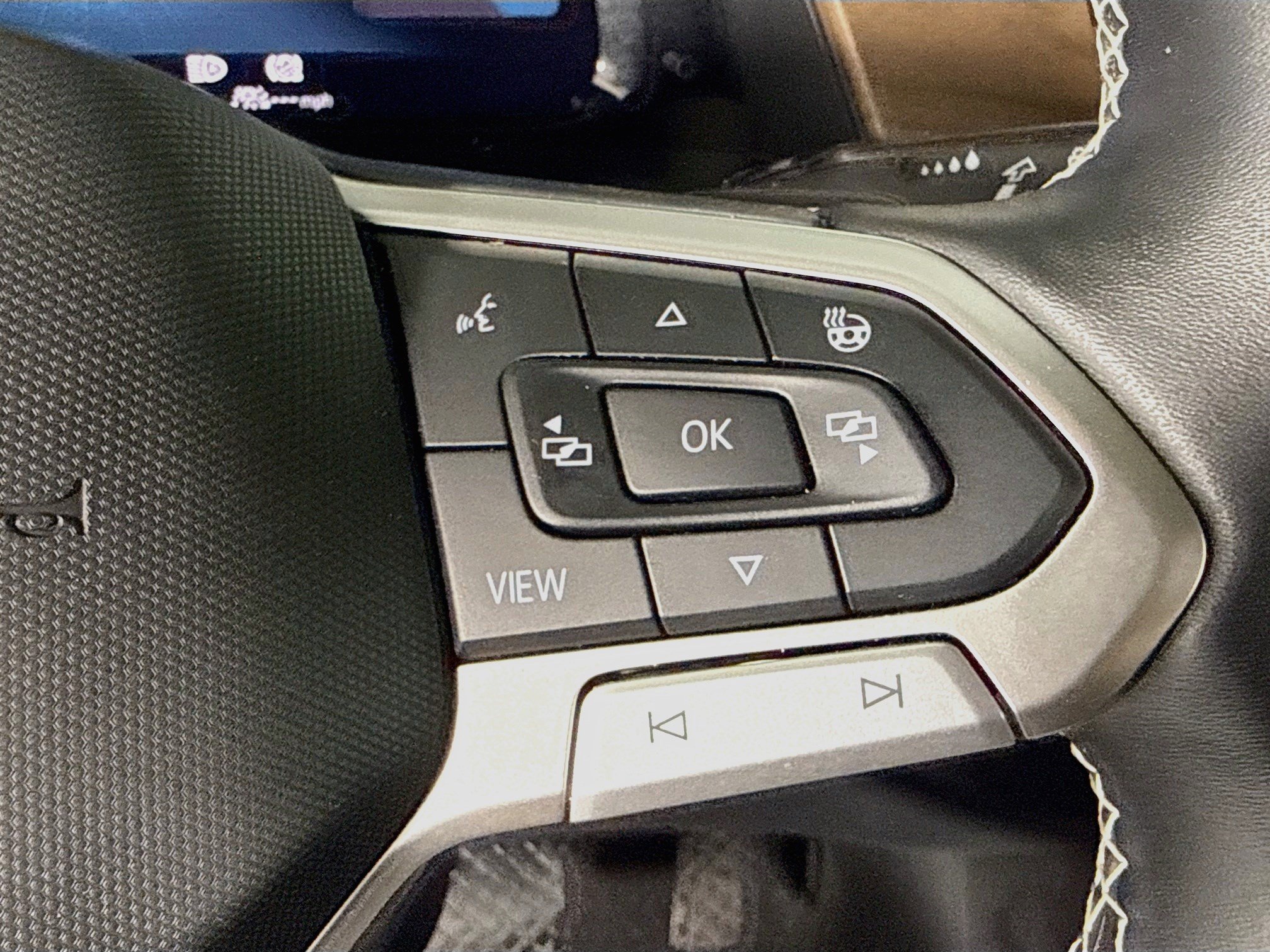 Used 2026 Volkswagen Atlas SE AWD/4WD image 15