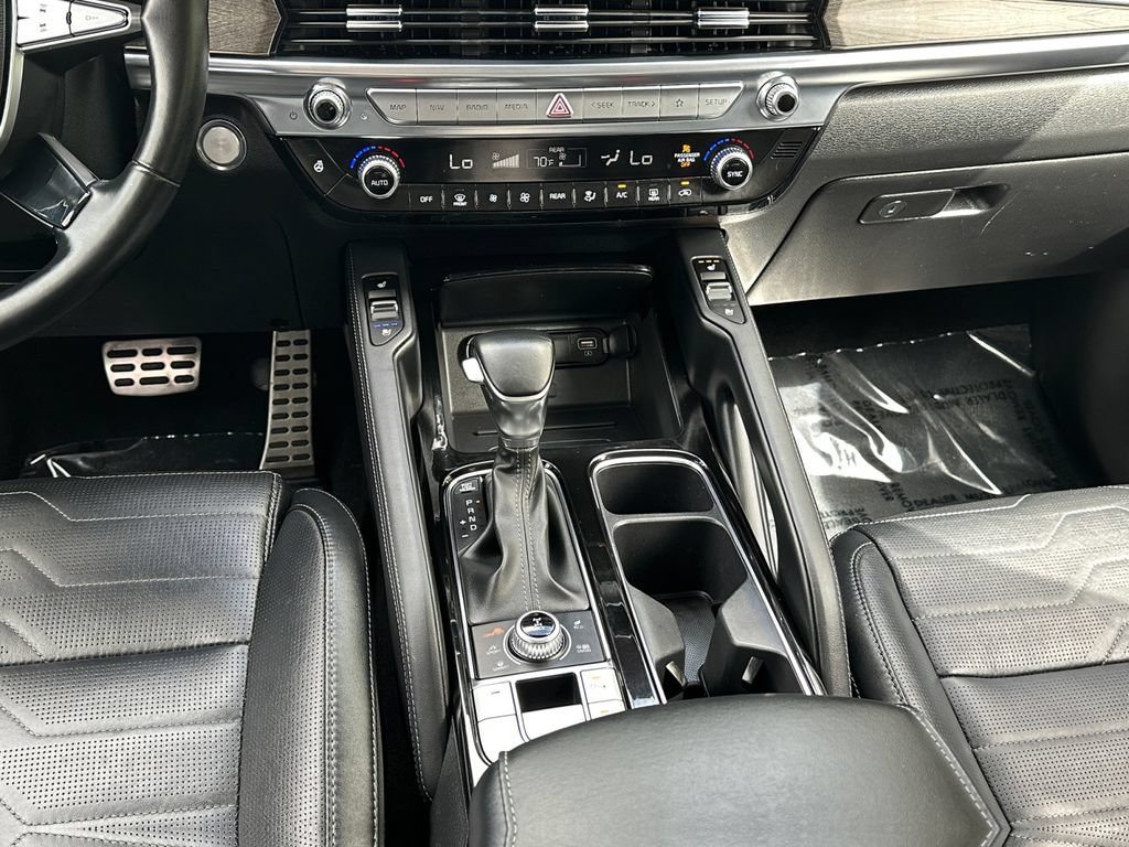 Certified 2022 Kia Telluride SX w/ SX Prestige Package AWD/4WD image 15
