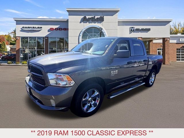 Certified 2019 RAM 1500 Express w/ Express Value Package AWD/4WD image 4