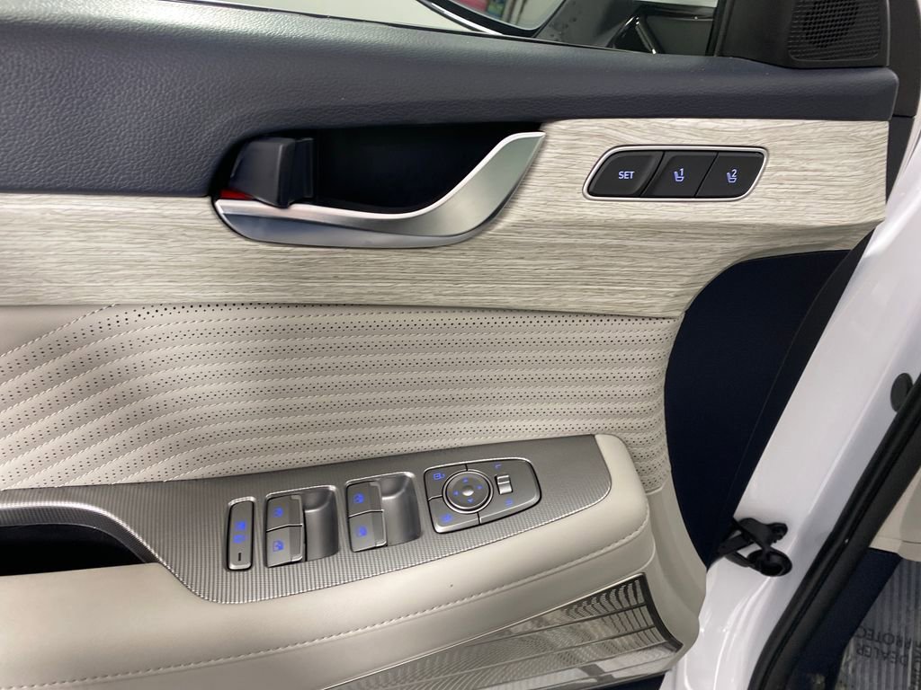Used 2024 Hyundai Palisade Calligraphy image 12