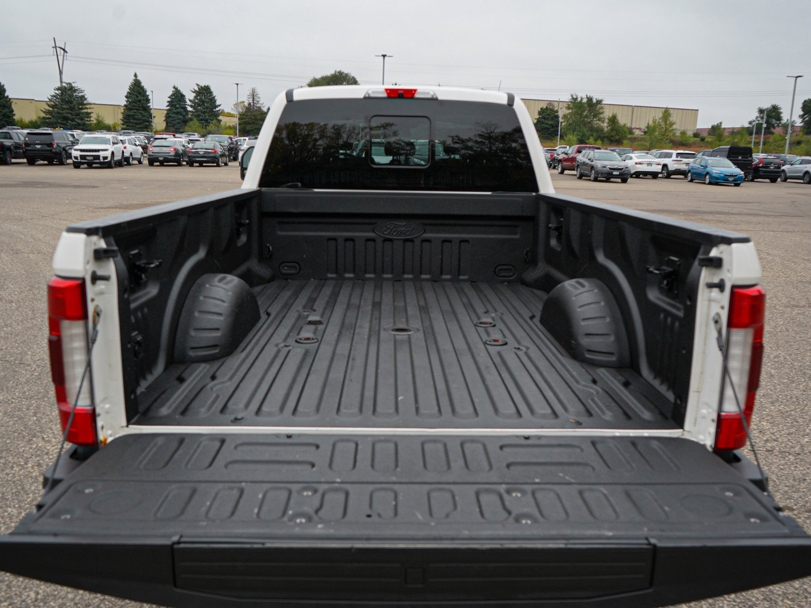 Used 2017 Ford F350 Platinum w/ Platinum Ultimate Package image 11