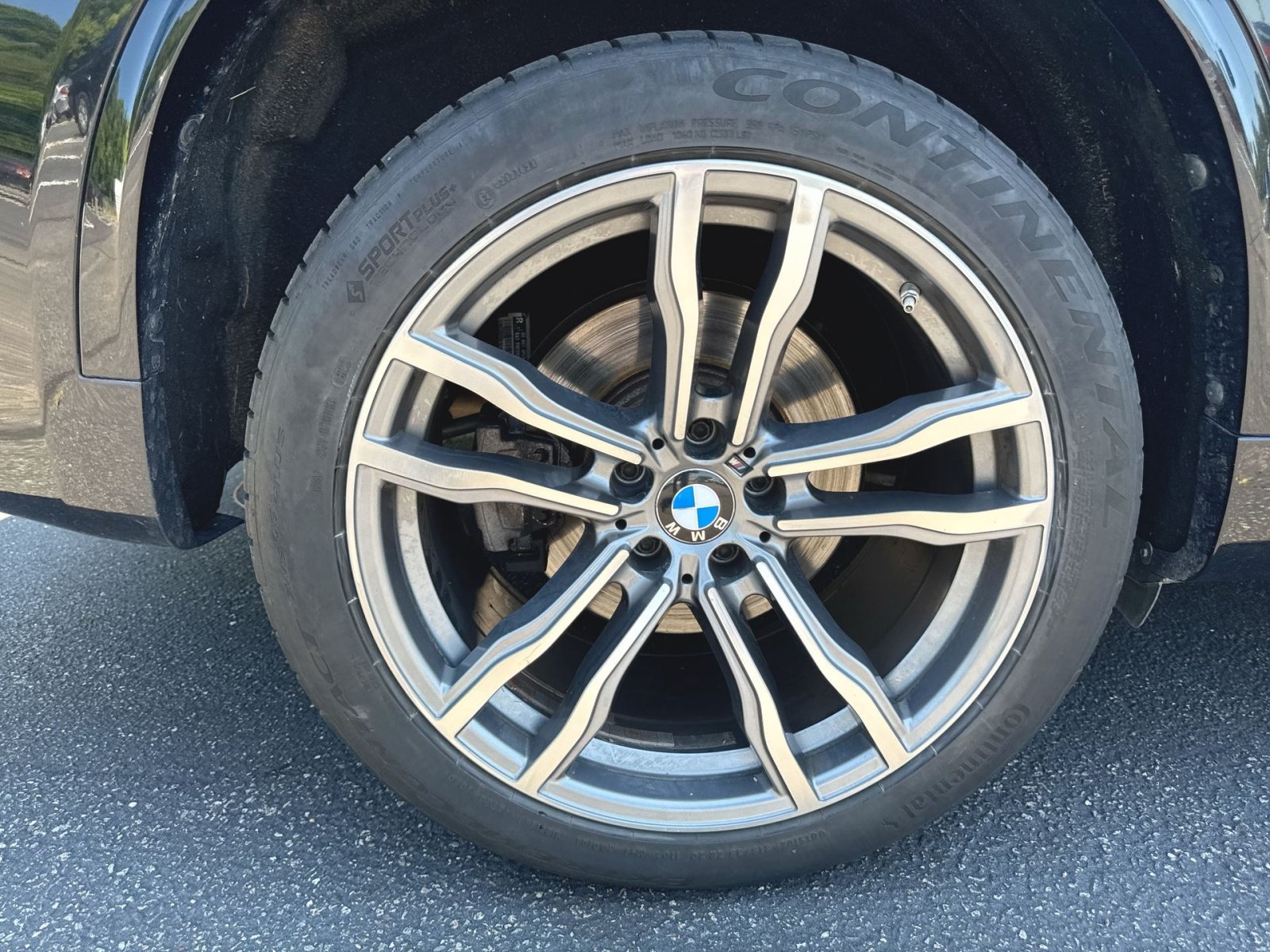 Used 2015 BMW X5 xDrive50i AWD/4WD image 30