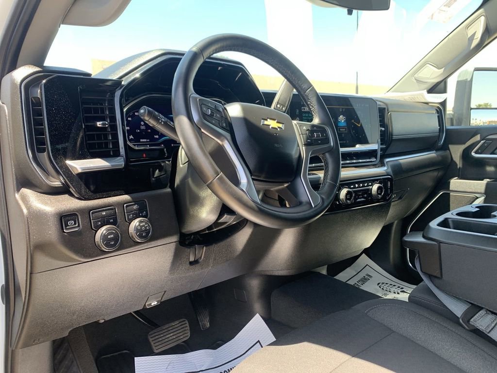 Certified 2025 Chevrolet Silverado 2500 LT w/ Convenience Package AWD/4WD image 8