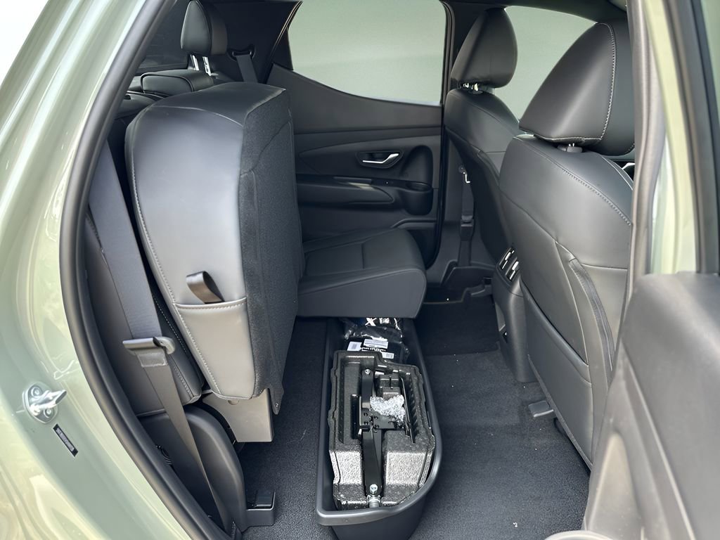Used 2025 Hyundai Santa Cruz SEL image 18