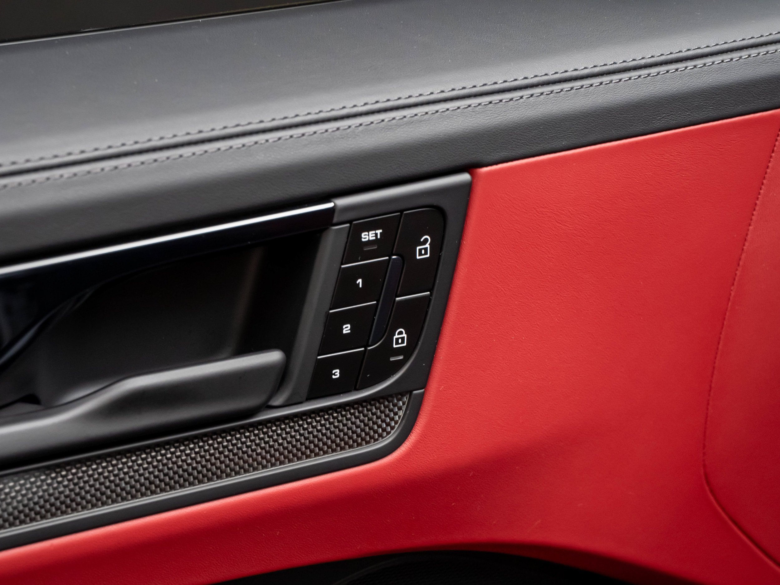 Certified 2026 Porsche Cayenne GTS AWD/4WD image 30
