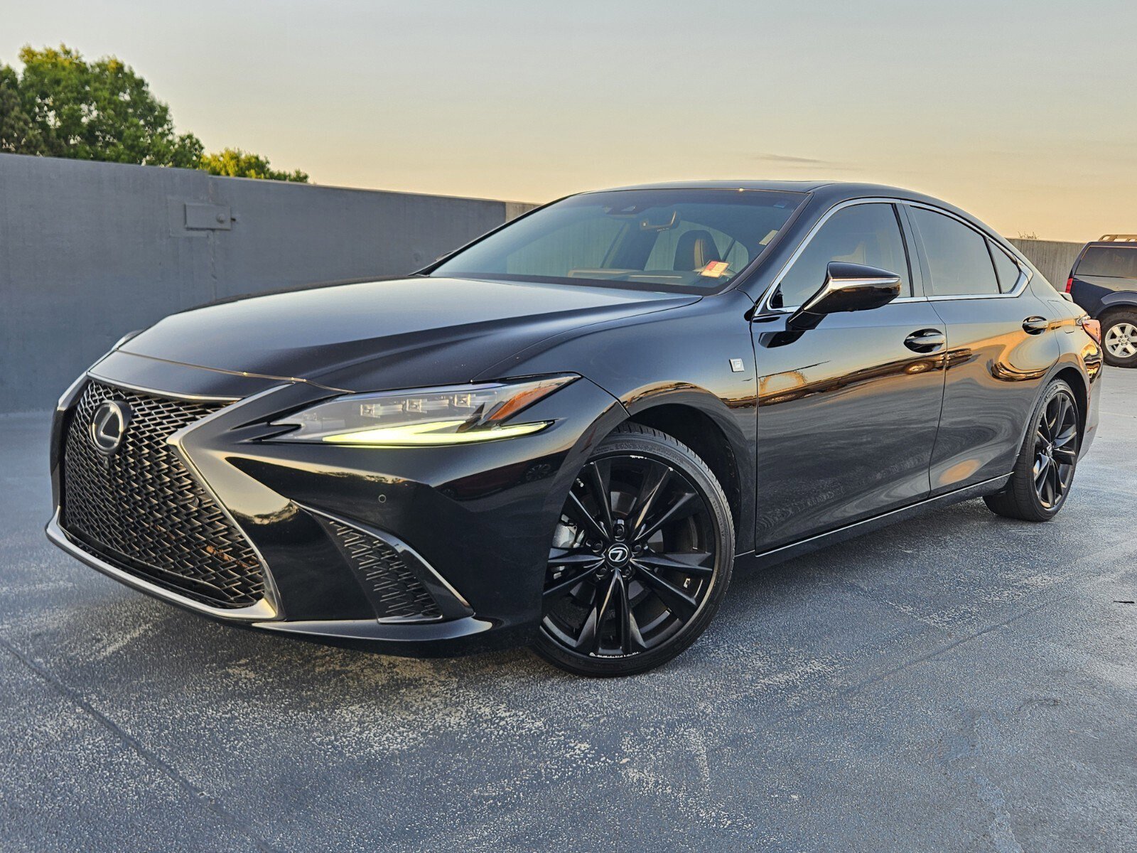 Certified 2024 Lexus ES 350 F Sport w/ Accessory Package (Z2) FWD image 1