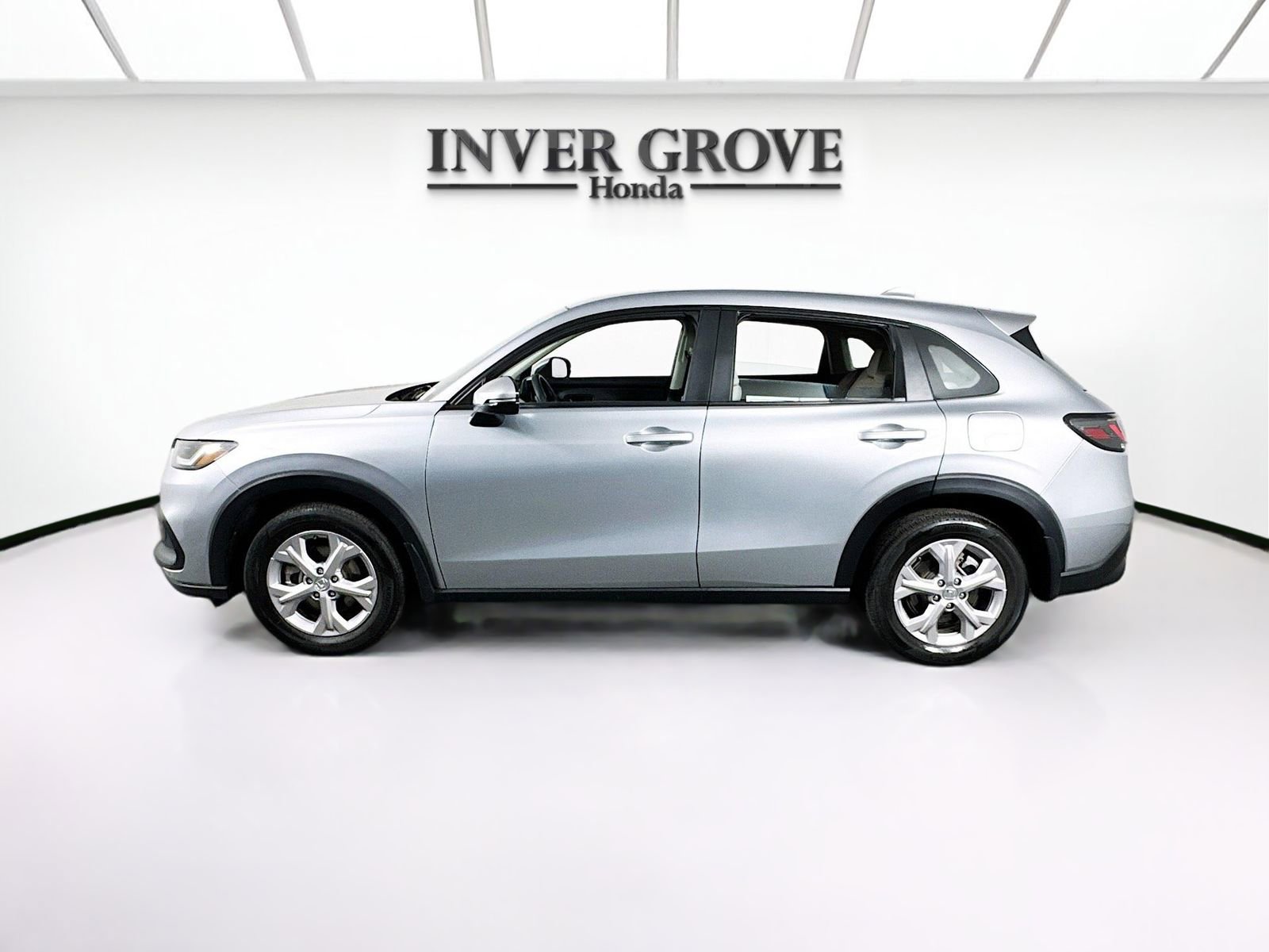 Used 2024 Honda HR-V LX image 8