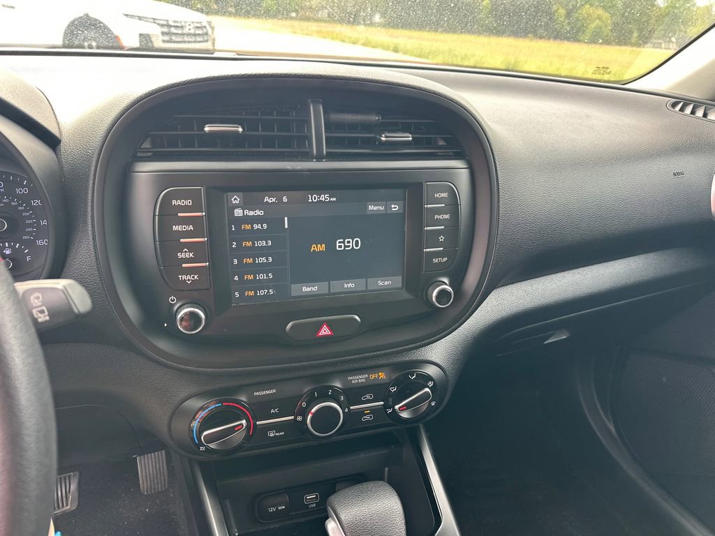 Used 2020 Kia Soul S image 26