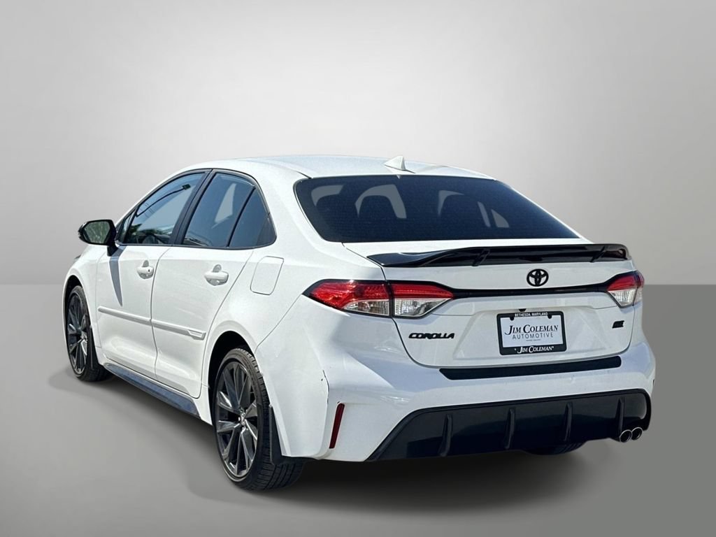 Used 2024 Toyota Corolla SE w/ SE Premium Package FWD image 28