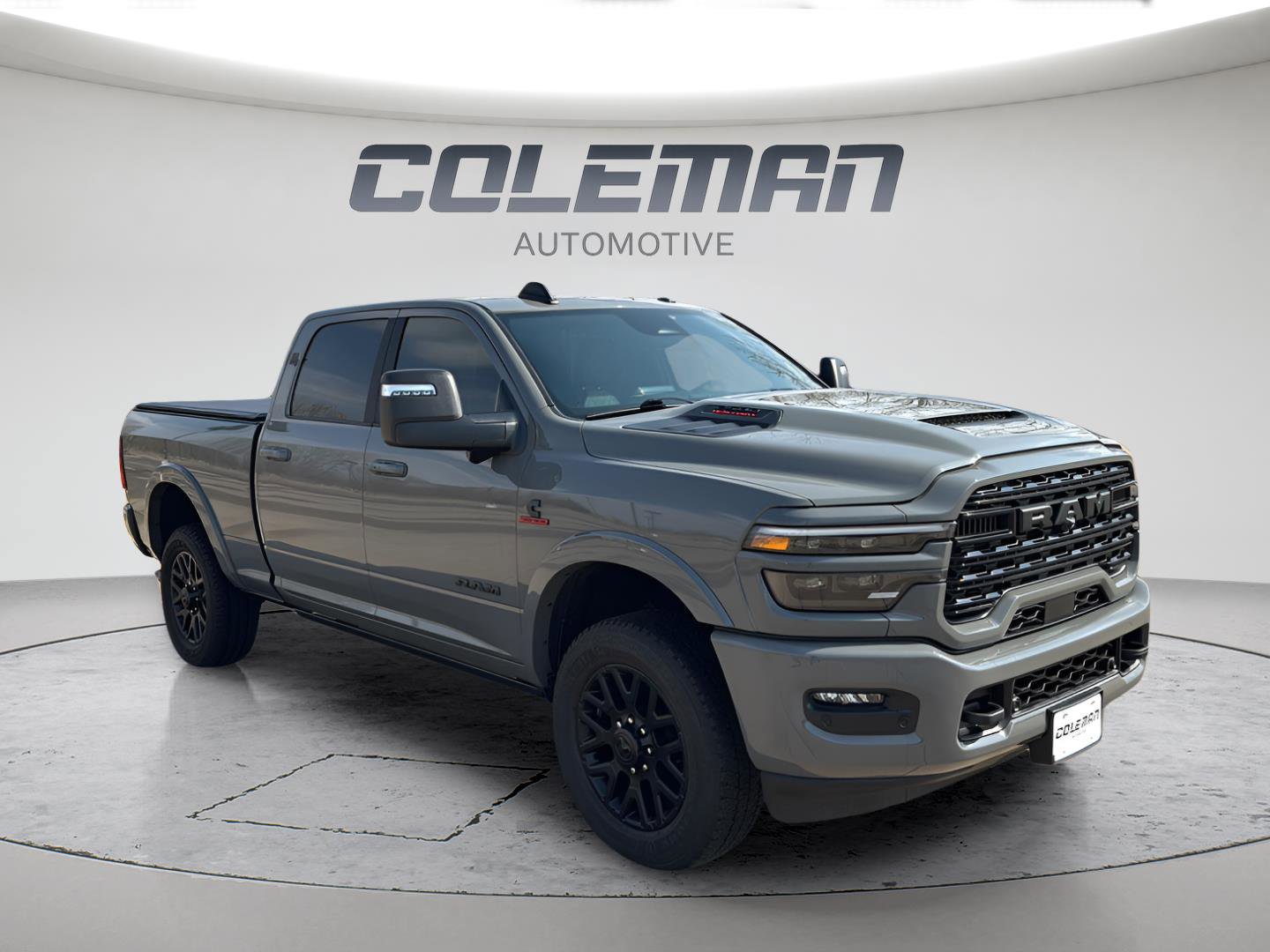 Used 2025 RAM 2500 Limited AWD/4WD image 7