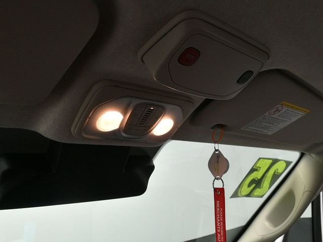 Used 2025 RAM ProMaster 2500 w/ Convenience Group image 12