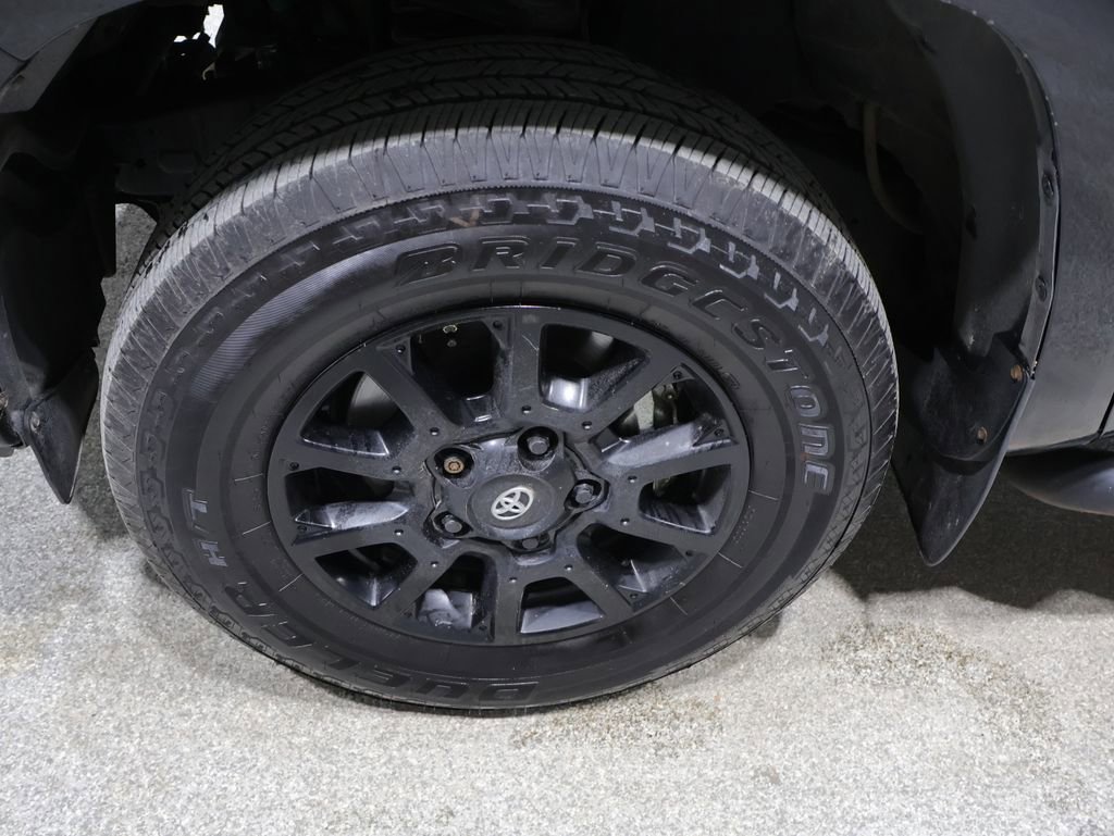 Used 2021 Toyota Tundra SR5 w/ SX Package image 9