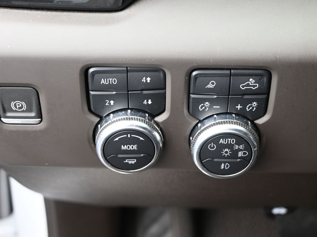 Used 2024 GMC Sierra 1500 Denali w/ Denali Reserve Package AWD/4WD image 33
