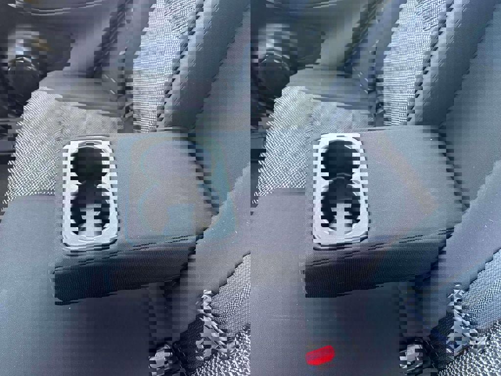 Used 2022 Nissan Rogue Sport SV image 11