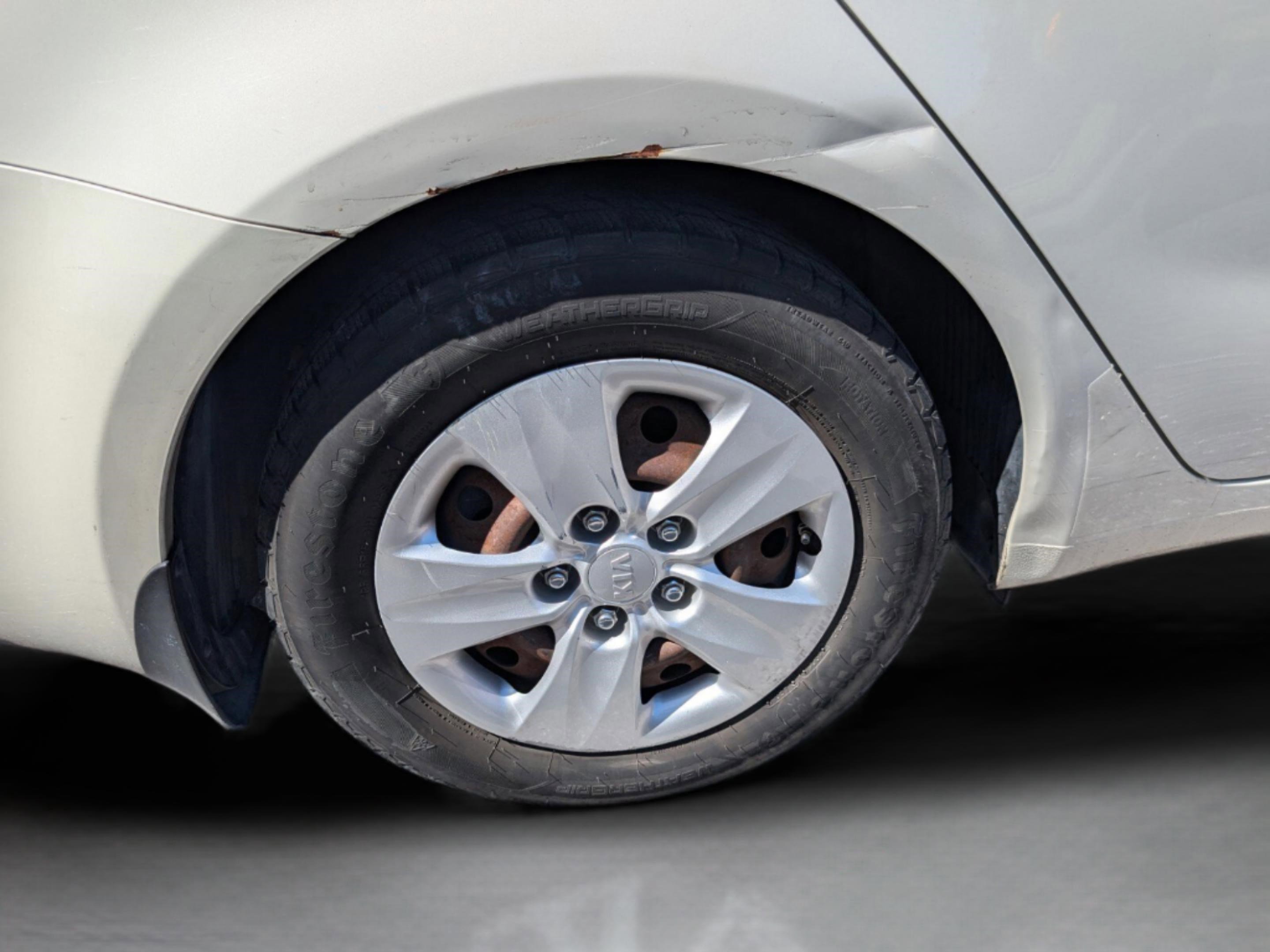 Used 2015 Kia Forte LX FWD image 21