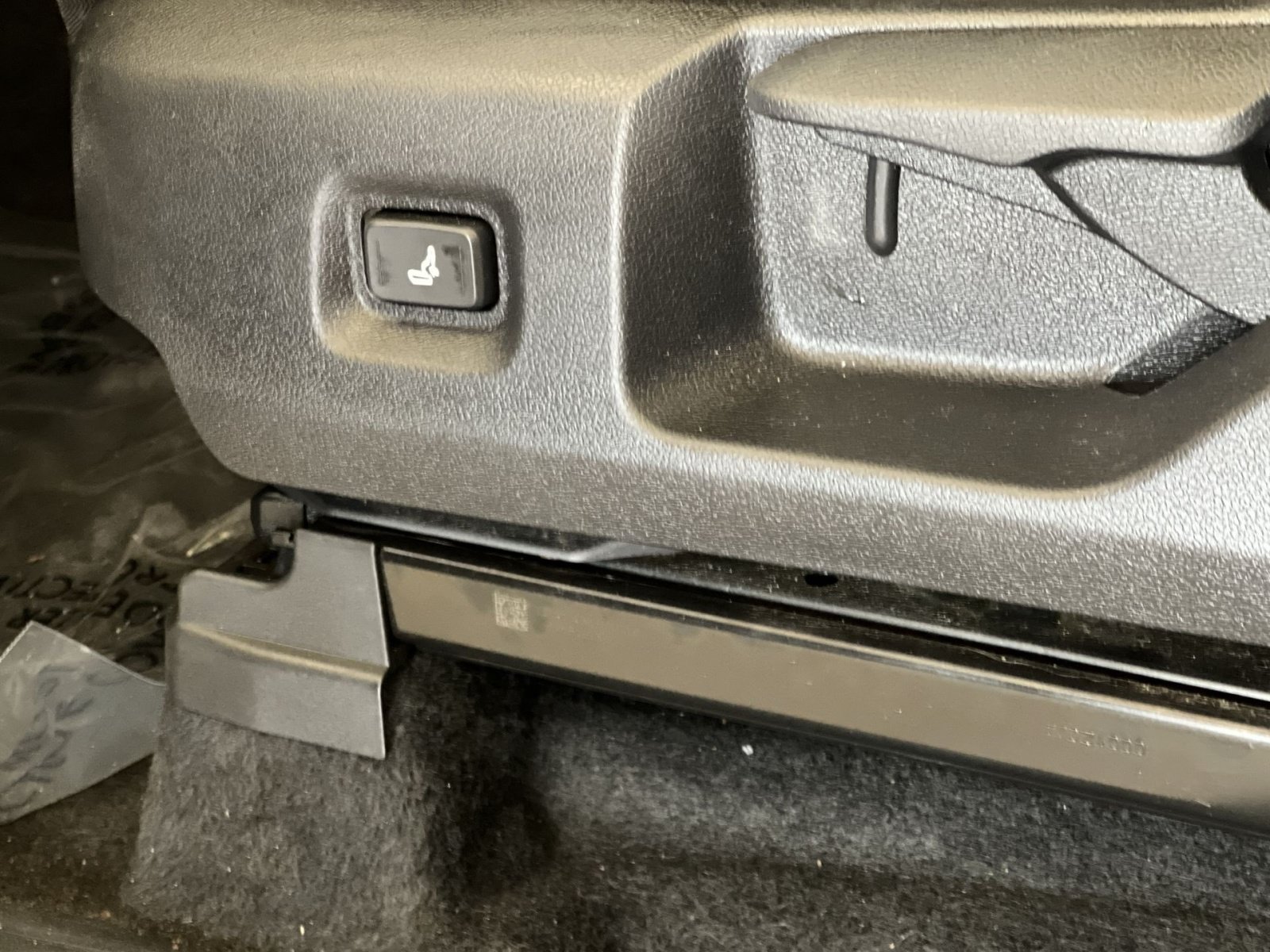 Used 2024 Toyota Tacoma SR RWD image 13