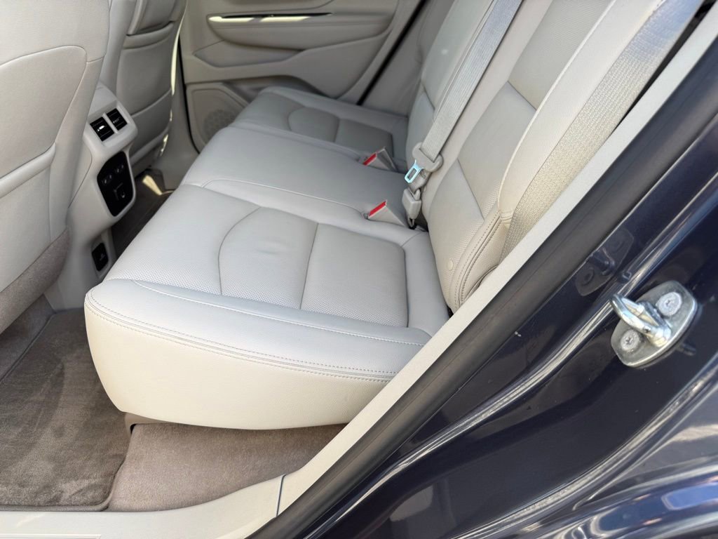 Used 2018 GMC Terrain Denali w/ Comfort Package image 31