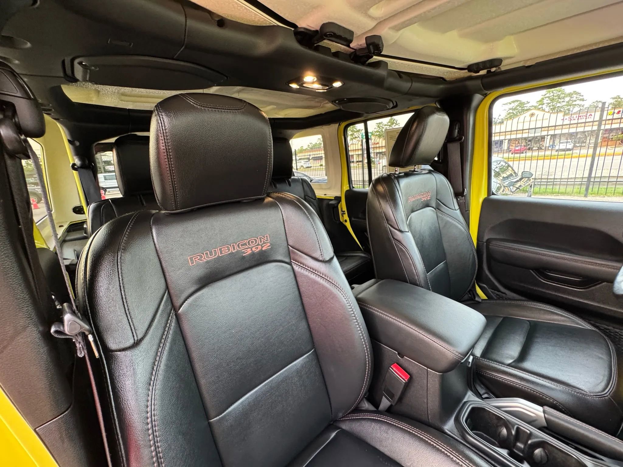 Used 2022 Jeep Wrangler Unlimited Rubicon w/ Dual Top Group image 29