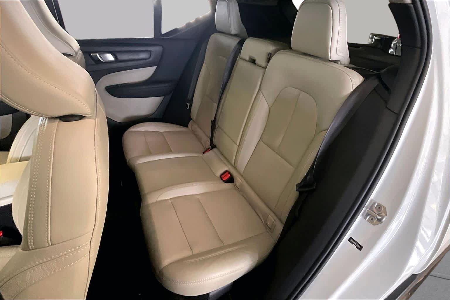 Used 2019 Volvo XC40 T5 Inscription AWD/4WD image 18