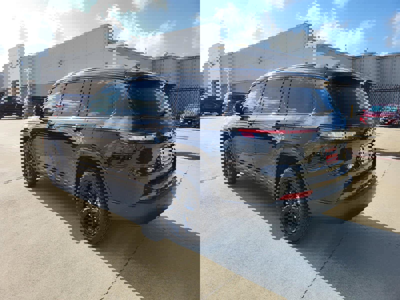 New 2025 Jeep Grand Cherokee L Limited w/ Black Appearance Package image 3