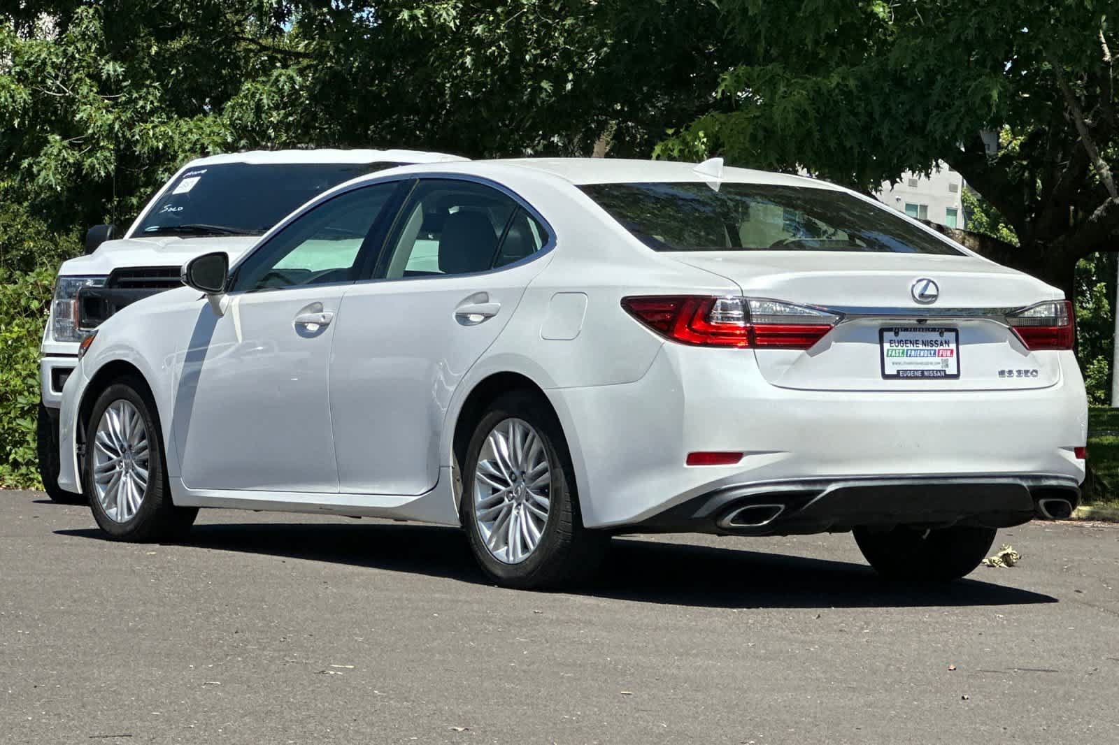 Used 2016 Lexus ES 350 FWD image 6