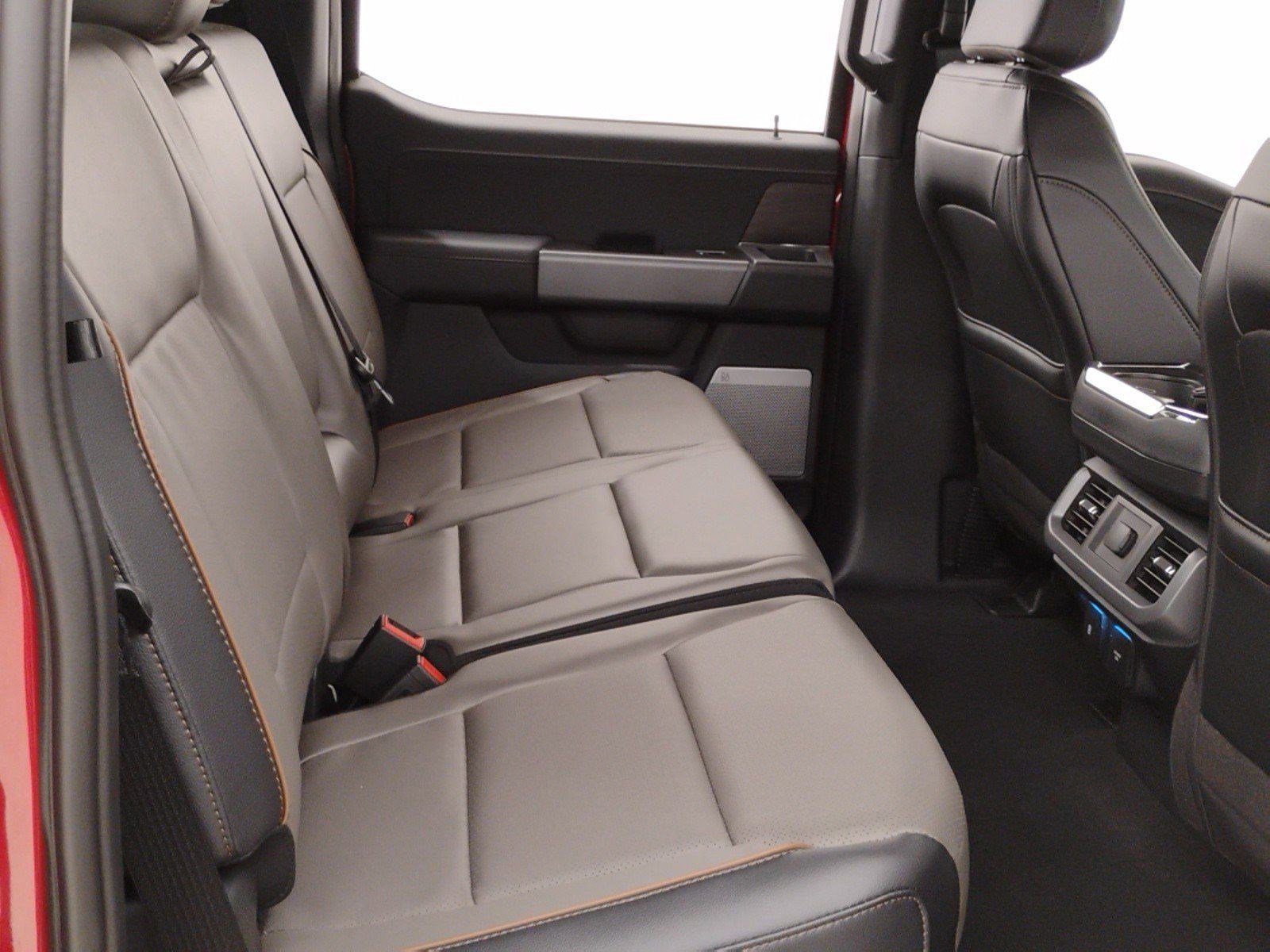 New 2025 Ford F150 Lariat w/ Equipment Group 501A Mid image 23
