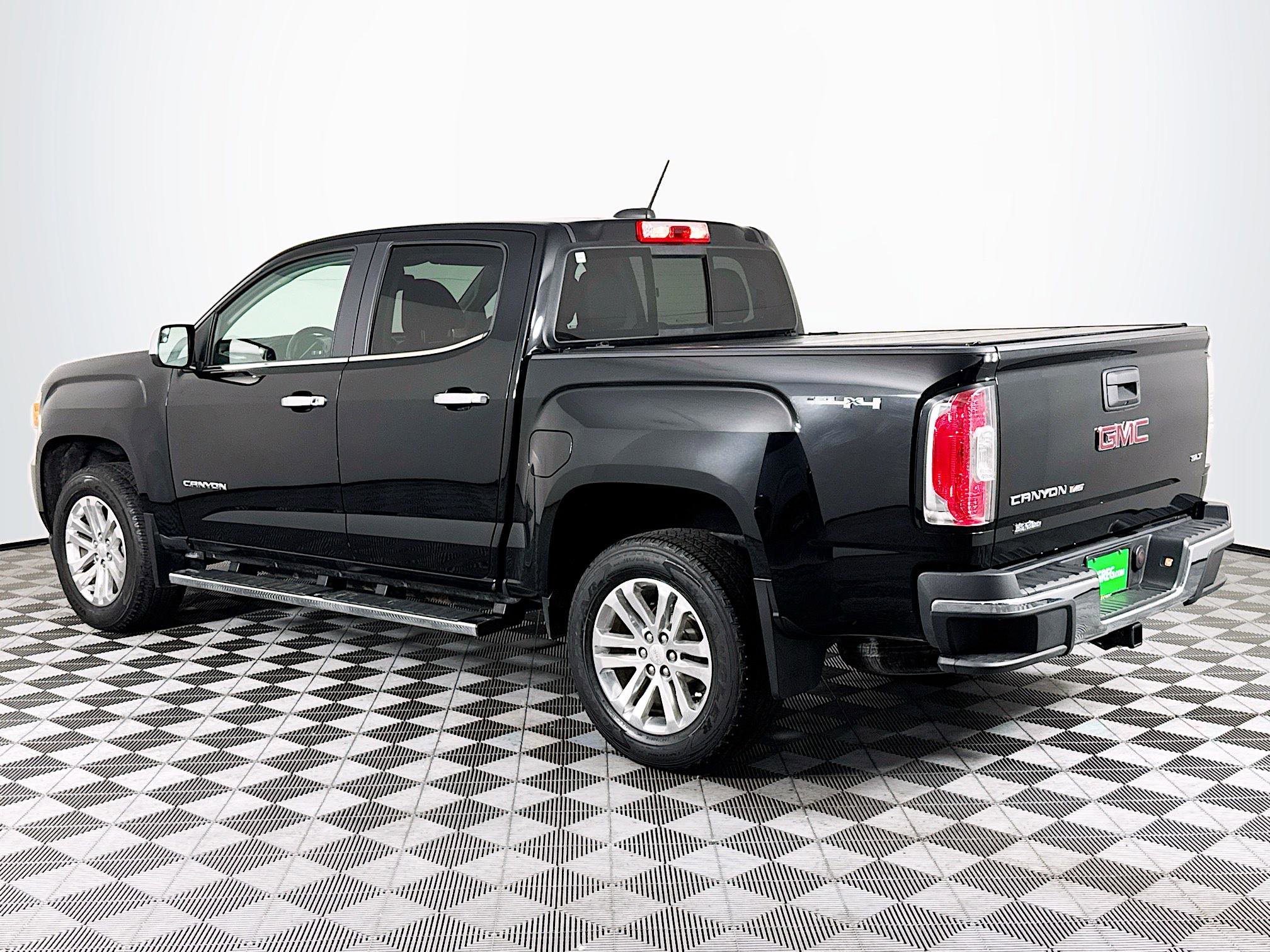 Used 2018 GMC Canyon SLT image 6