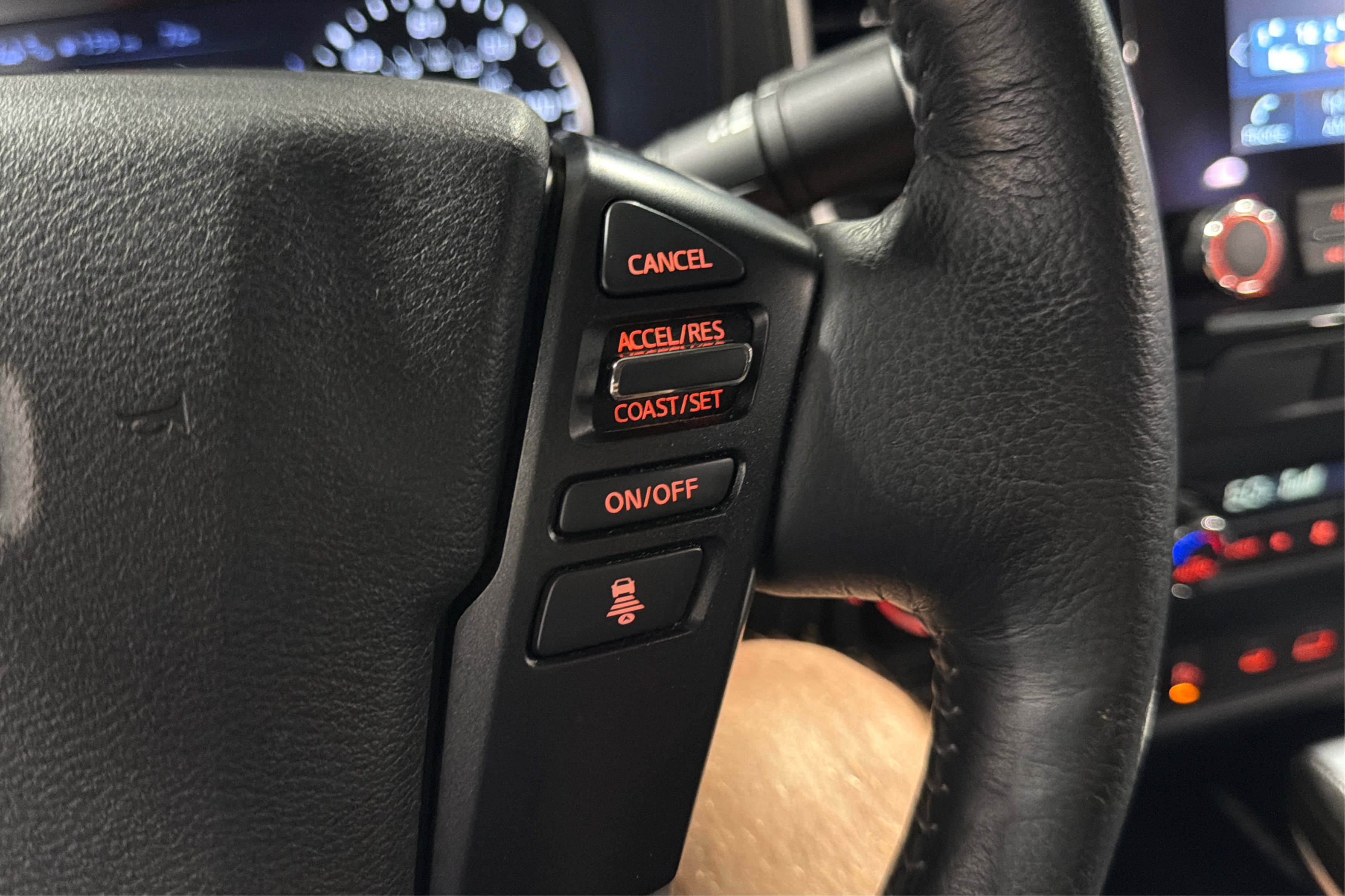 Used 2022 Nissan Frontier SV AWD/4WD image 24