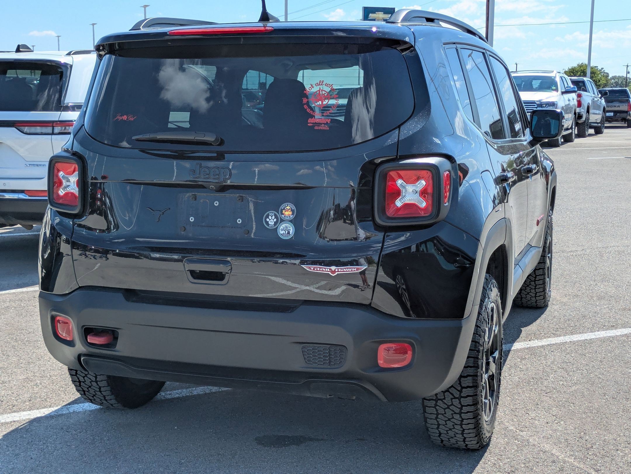 Used 2023 Jeep Renegade Trailhawk image 3