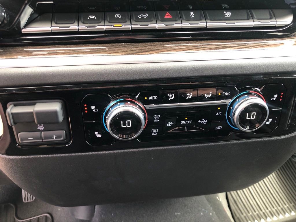 New 2025 GMC Sierra 1500 Elevation image 29