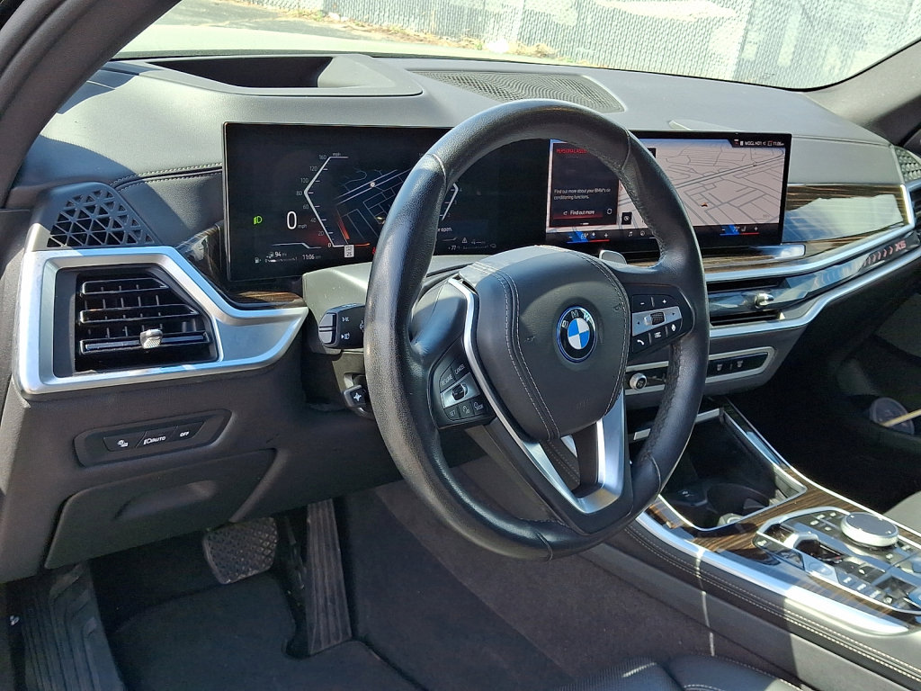 Used 2025 BMW X5 xDrive50e image 25