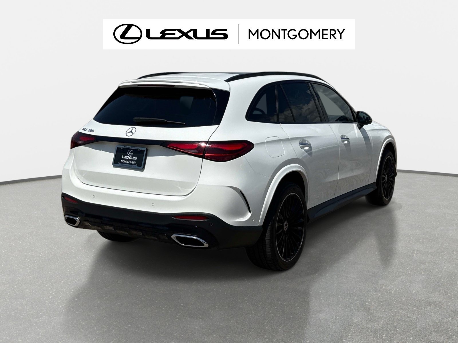 Used 2023 Mercedes-Benz GLC 300 image 3