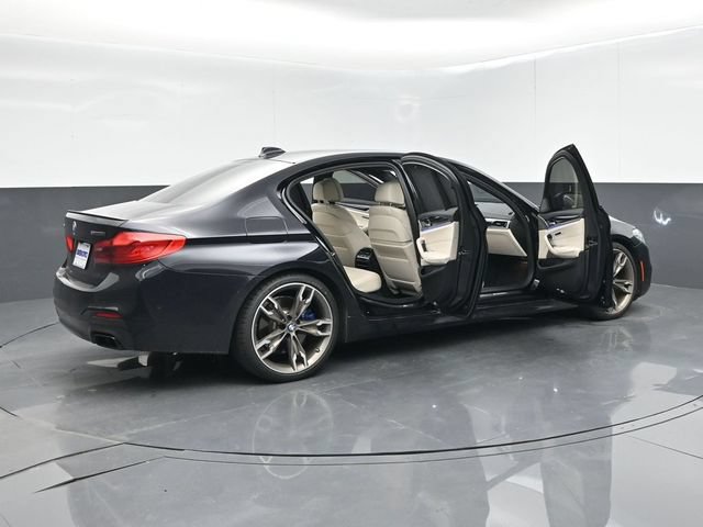 Used 2018 BMW M550i xDrive AWD/4WD image 70