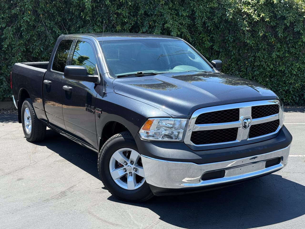 Used 2015 RAM 1500 ST w/ SXT Appearance Group RWD image 2