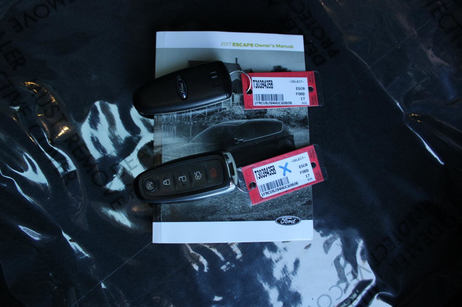 Used 2017 Ford Escape Titanium image 27