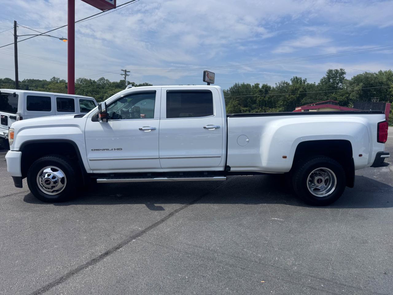 Used 2016 GMC Sierra 3500 Denali w/ Duramax Plus Package AWD/4WD image 7