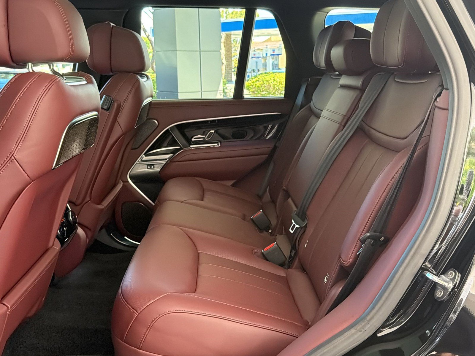 New 2026 Land Rover Range Rover Autobiography AWD/4WD image 12