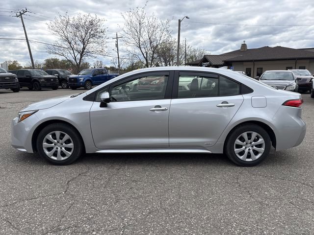 Used 2024 Toyota Corolla LE AWD/4WD image 19