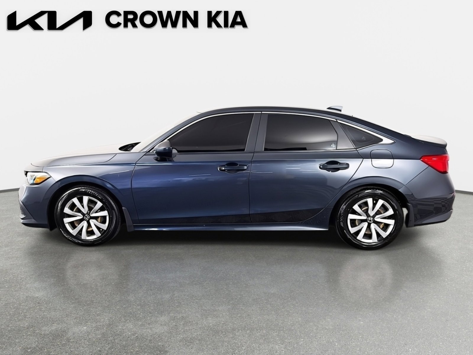 Used 2023 Honda Civic LX image 9