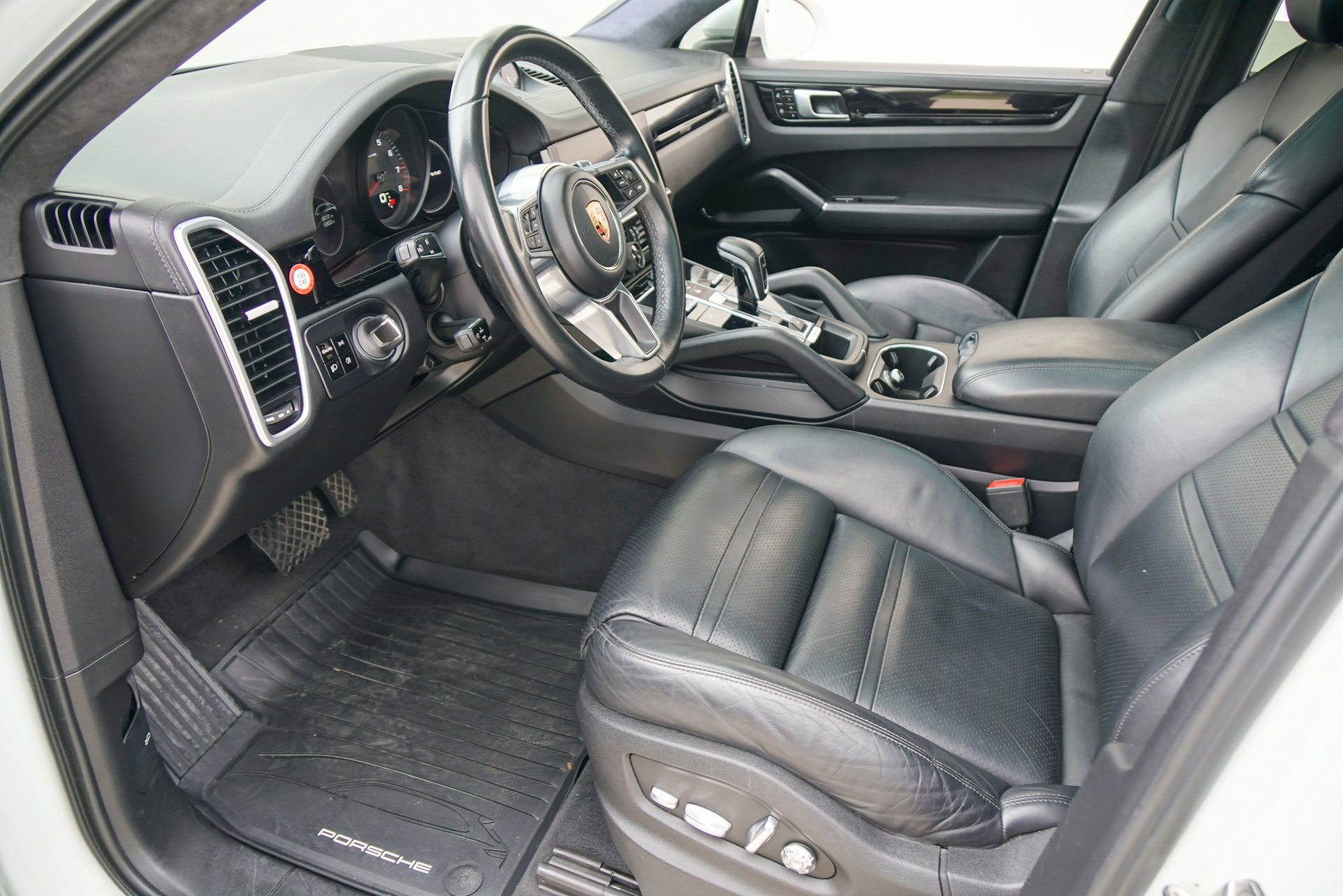 Used 2020 Porsche Cayenne image 20