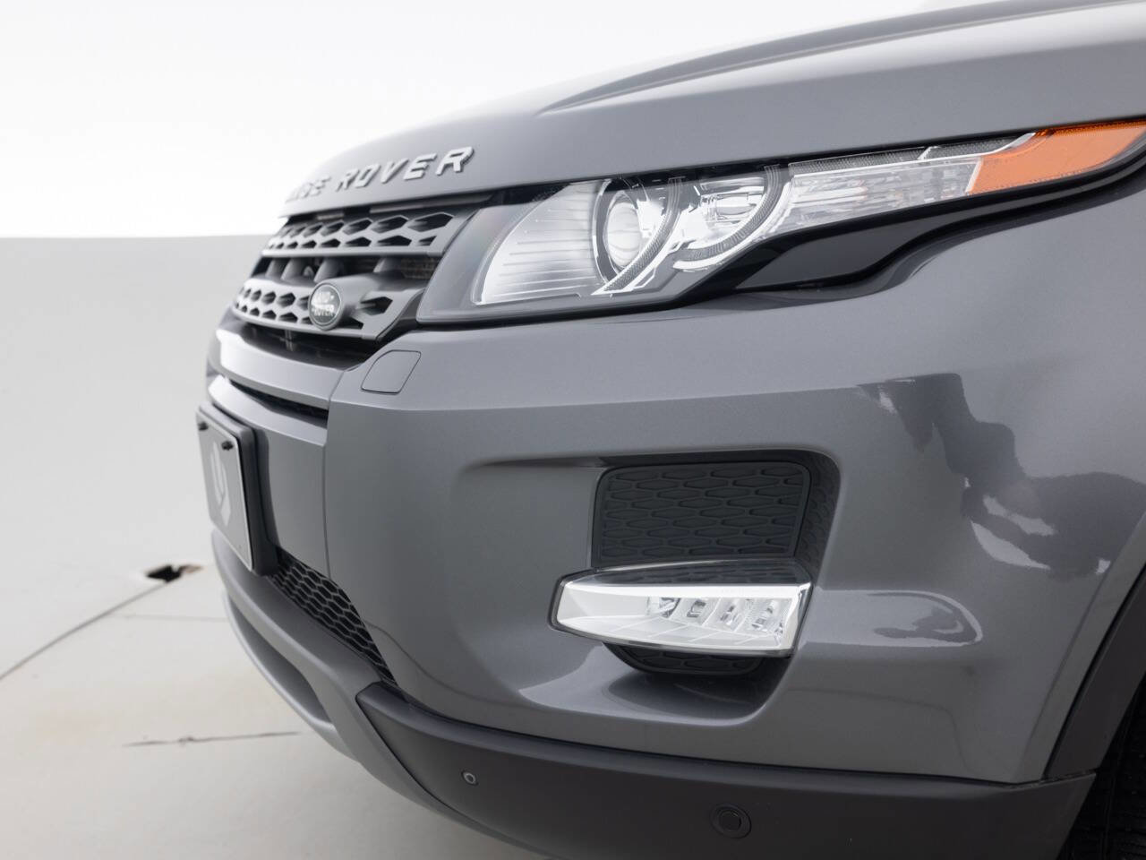 Used 2015 Land Rover Range Rover Evoque Pure Premium AWD/4WD image 15