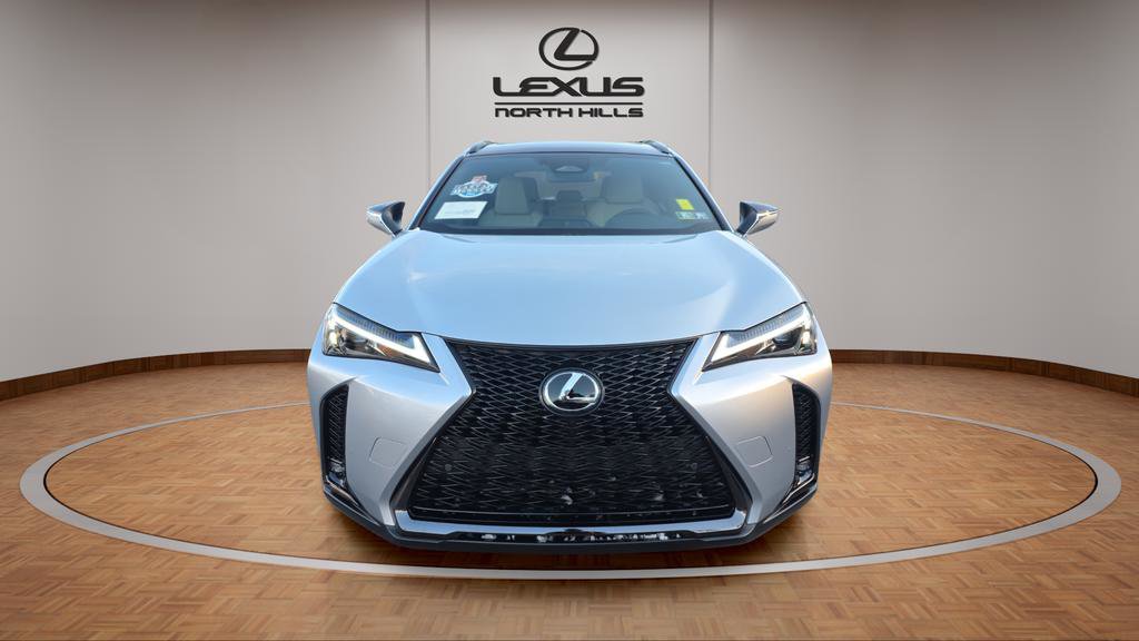 Used 2025 Lexus UX 300h AWD image 2
